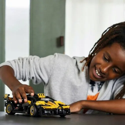 lego_technic_bugatti_boli_4.webp LEGO TECHNIC BUGATTI BOLIDE 42151 SAMOCHÓD WYŚCIGOWY LEGO
