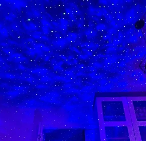 projektor_gwiazd_star_lam_4.webp PROJEKTOR GWIAZD STAR LAMPKA NOCNA LED USB GŁOŚNIK + PILOT