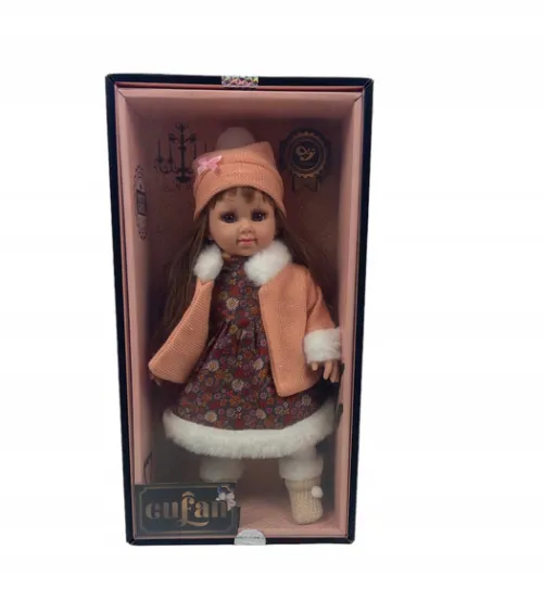 Urocza lalka w zimowym stroju 36 cm